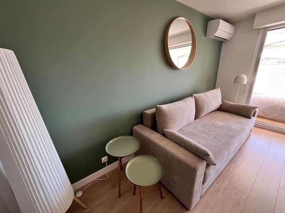 Studio Vue Mer Avec Piscine Et Terrain De Tennis Sausset-les-Pins Extérieur photo