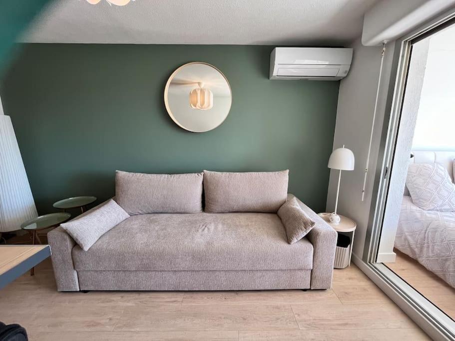 Studio Vue Mer Avec Piscine Et Terrain De Tennis Sausset-les-Pins Extérieur photo