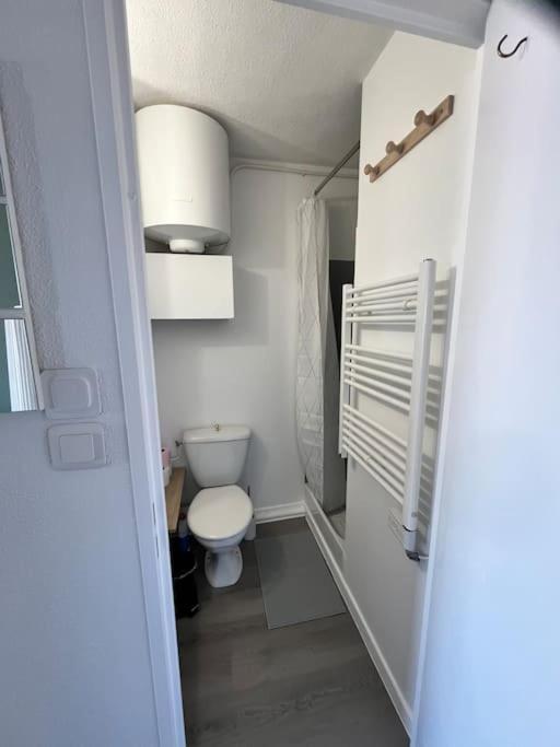 Studio Vue Mer Avec Piscine Et Terrain De Tennis Sausset-les-Pins Extérieur photo