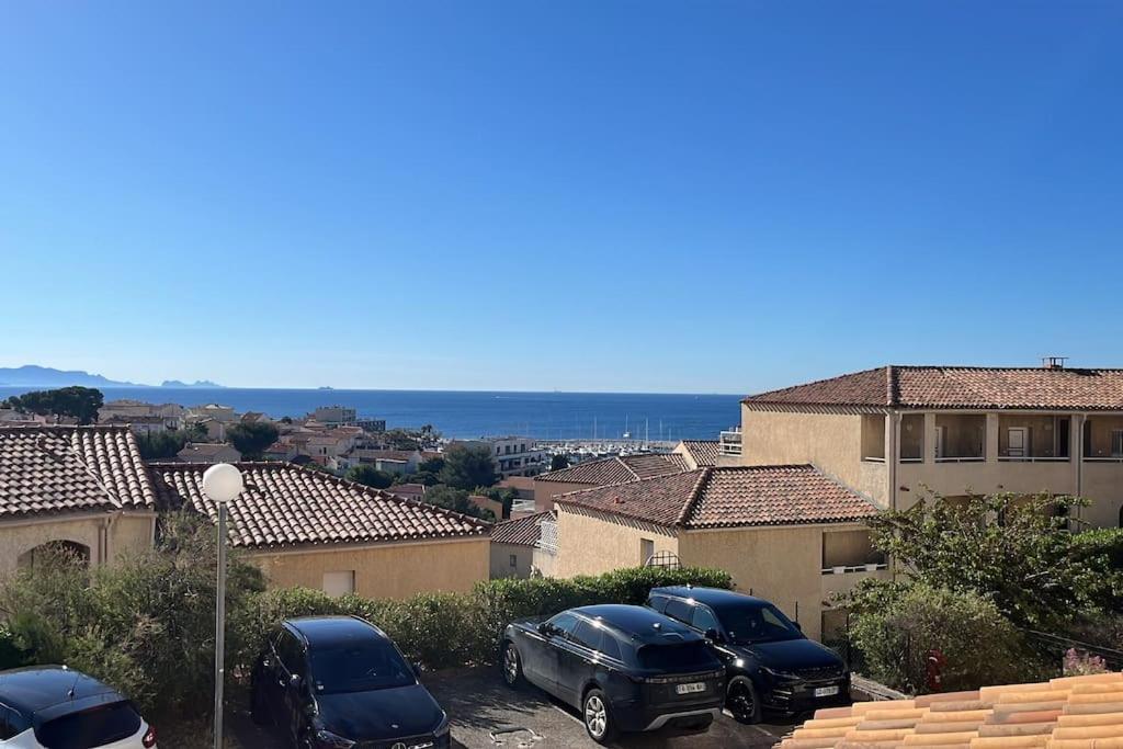 Studio Vue Mer Avec Piscine Et Terrain De Tennis Sausset-les-Pins Extérieur photo